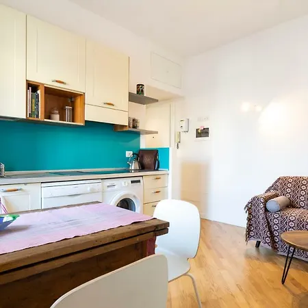 Lomazzo Flat Apartamento Milão